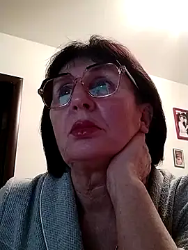 AlbinaXPretty online show from 11, 12, 2024