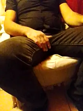 Snapshot of Passivello9 chatting on 19, 11, 2025 Passivello9 online show from 19, 11, 2025