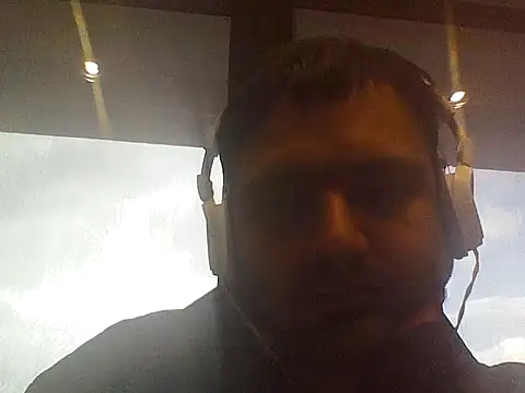 Snapshot of JohnBond009 chatting on 26, 3, 2026 JohnBond009 online show from 26, 3, 2026