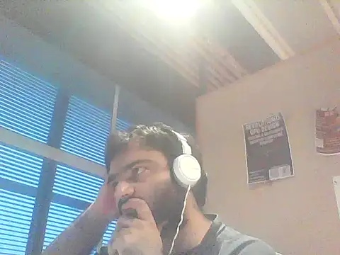 Snapshot of JohnBond009 chatting on 24, 6, 2026 JohnBond009 online show from 24, 6, 2026