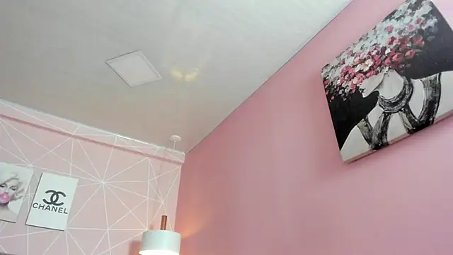 dolly zoe online show from 20, 9, 2025