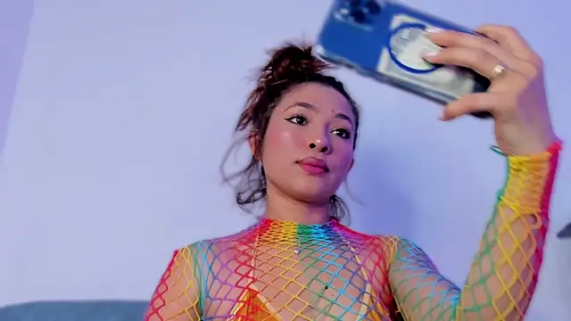 valerycolins online show from 4, 10, 2025