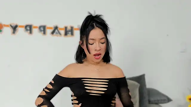 valerycolins online show from 5, 11, 2025