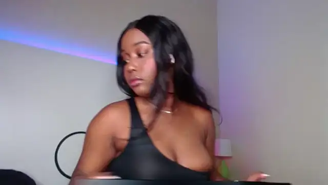 MichaelaCox online show from 28, 5, 2026