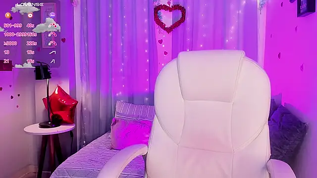 CoralineRicce  online show from 7, 3, 2025