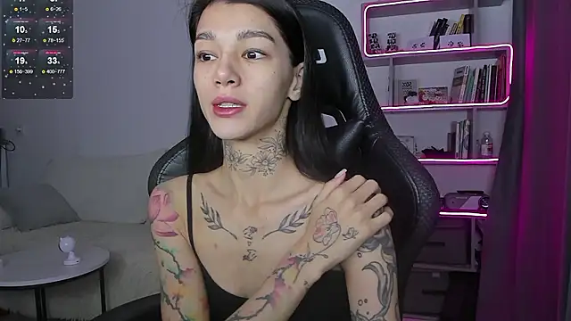 vinkitinkii online show from 5, 12, 2024