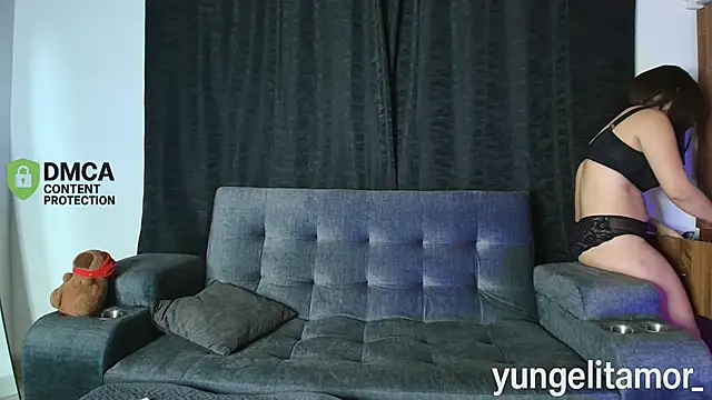 Snapshot of yungelitamor_ chatting on 9, 10, 2025 yungelitamor  online show from 9, 10, 2025