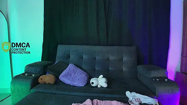 yungelitamor  online show from 1, 6, 2026