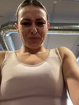 petrouchkaaa  online show from 13, 1, 2025