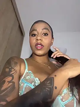 charlotteeruss online show from 17, 5, 2026