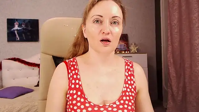 Snapshot of BettyFootFetish chatting on 3, 1, 2025 BettyFootFetish online show from 3, 1, 2025