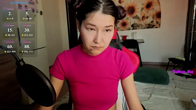 Snapshot of LeyylaStoone chatting on 18, 6, 2026 LeyylaStoone online show from 18, 6, 2026