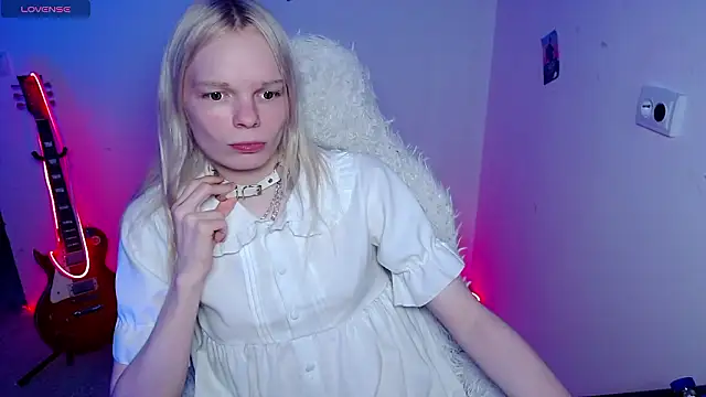 Emily Nyaffee online show from 5, 3, 2026