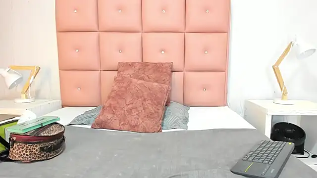 lhiamfit online show from 2, 12, 2025