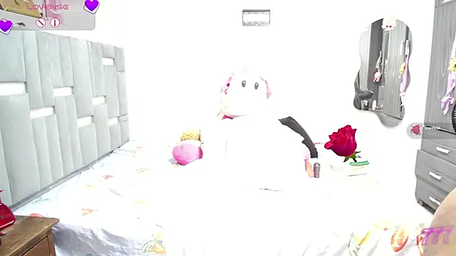 thickebonymilfF online show from 17, 5, 2026