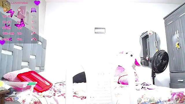 thickebonymilfF online show from 24, 5, 2026