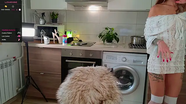 MissLovex online show from 8, 10, 2025