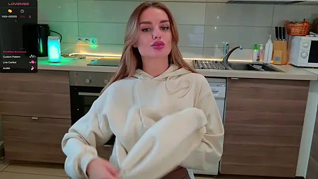 MissLovex online show from 11, 11, 2025