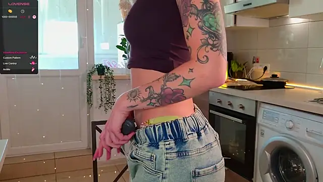 Snapshot of MissLovex chatting on 20, 2, 2026 MissLovex online show from 20, 2, 2026