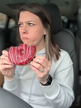 Snapshot of LadyLena1 chatting on 11, 1, 2025 LadyLena1 online show from 11, 1, 2025