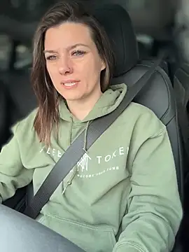 Snapshot of LadyLena1 chatting on 7, 2, 2025 LadyLena1 online show from 7, 2, 2025