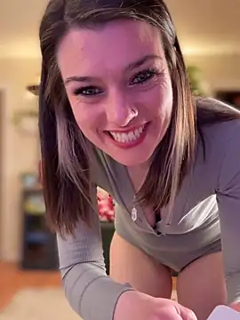 Snapshot of LadyLena1 chatting on 2, 3, 2025 LadyLena1 online show from 2, 3, 2025