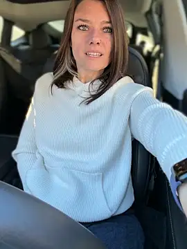 Snapshot of LadyLena1 chatting on 14, 10, 2025 LadyLena1 online show from 14, 10, 2025