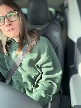 Snapshot of LadyLena1 chatting on 6, 11, 2025 LadyLena1 online show from 6, 11, 2025