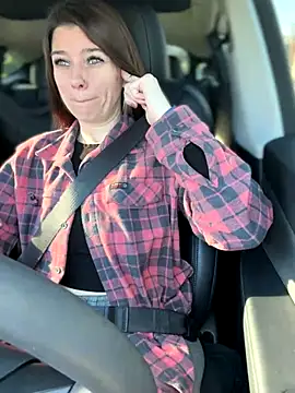 Snapshot of LadyLena1 chatting on 30, 11, 2025 LadyLena1 online show from 30, 11, 2025