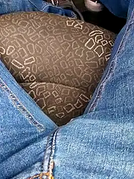 Snapshot of hotman8209 chatting on 27, 10, 2025 hotman8209 online show from 27, 10, 2025