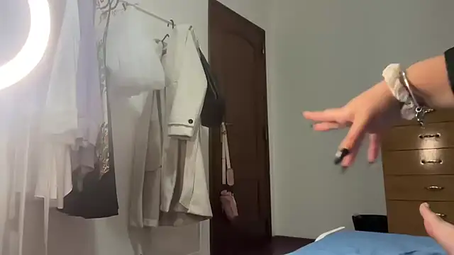 bybabyblue online show from 4, 11, 2025