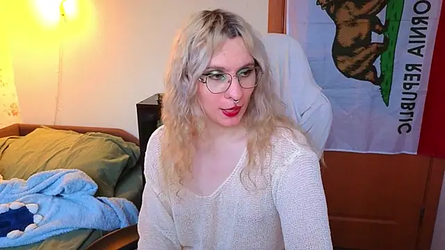 Snapshot of Lori_Myaf chatting on 4, 2, 2026 Lori Myaf online show from 4, 2, 2026