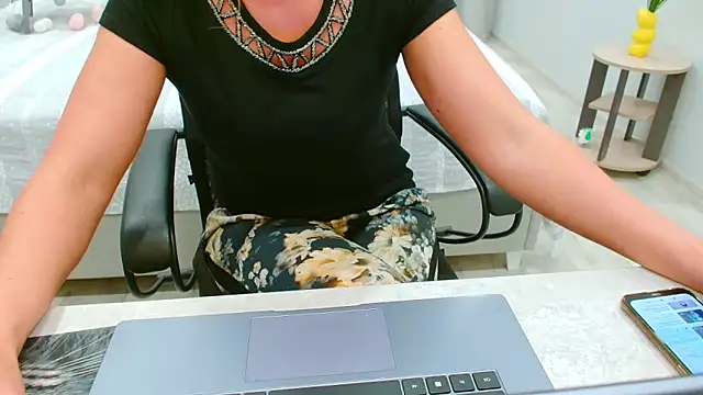EveLove33 online show from 30, 5, 2026
