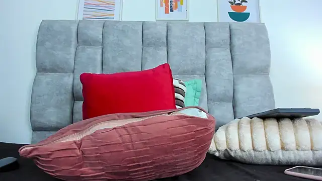 Snapshot of TiffanyFox1 chatting on 30, 3, 2026 TiffanyFox1 online show from 30, 3, 2026