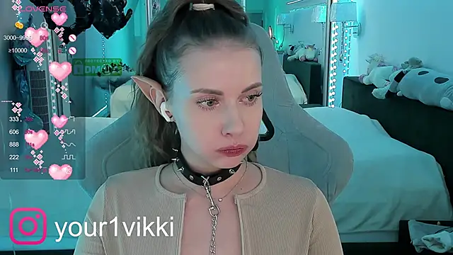 Snapshot of Vikki_Cheese chatting on 11, 12, 2024 Vikki Cheese online show from 11, 12, 2024