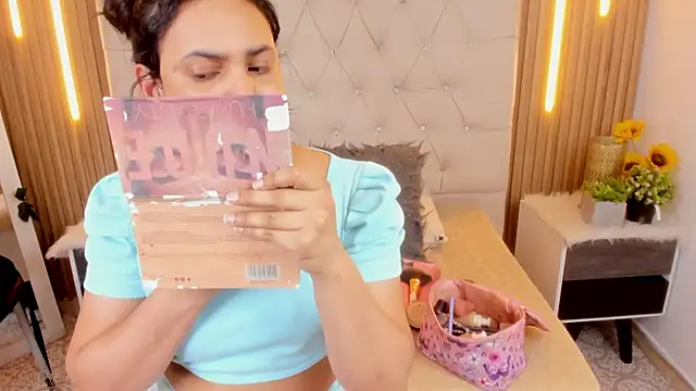 Andrys  online show from 9, 9, 2025