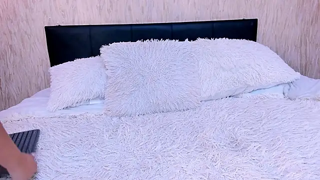 JulietaHazze online show from 27, 2, 2025