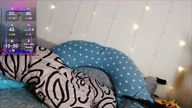 tia meow online show from 15, 4, 2026