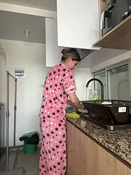 Ameellie online show from 10, 10, 2025