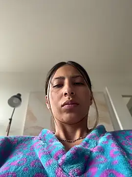 Snapshot of Ameellie chatting on 17, 4, 2026 Ameellie online show from 17, 4, 2026