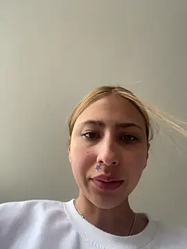 Snapshot of Ameellie chatting on 25, 6, 2026 Ameellie online show from 25, 6, 2026