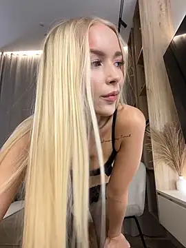 Snapshot of eva_m1racle_ chatting on 11, 9, 2025 eva m1racle online show from 11, 9, 2025