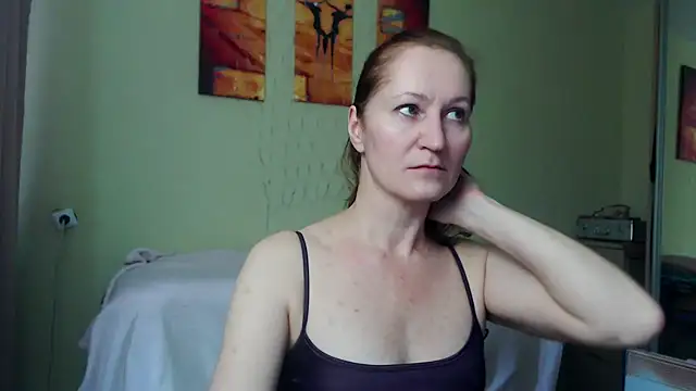 Snapshot of AmellyGrand chatting on 17, 12, 2024 AmellyGrand online show from 17, 12, 2024