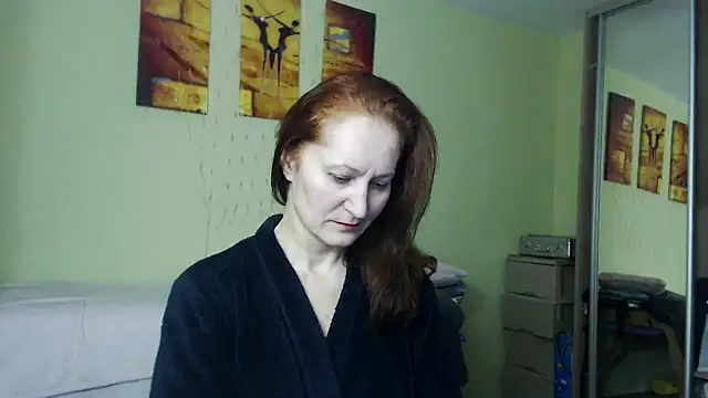 Snapshot of AmellyGrand chatting on 5, 1, 2025 AmellyGrand online show from 5, 1, 2025