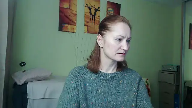 Snapshot of AmellyGrand chatting on 28, 2, 2025 AmellyGrand online show from 28, 2, 2025