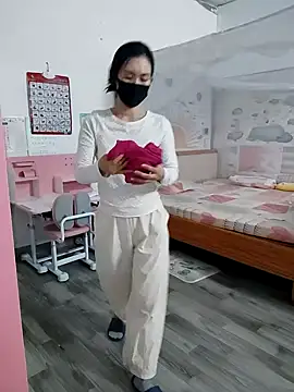 I AM NOT A SLUT online show from 26, 9, 2025