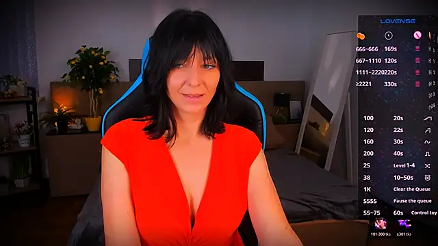 Snapshot of _Kelly__ chatting on 17, 11, 2025 Kelly online show from 17, 11, 2025