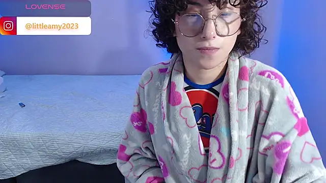 little  amy  online show from 27, 1, 2025