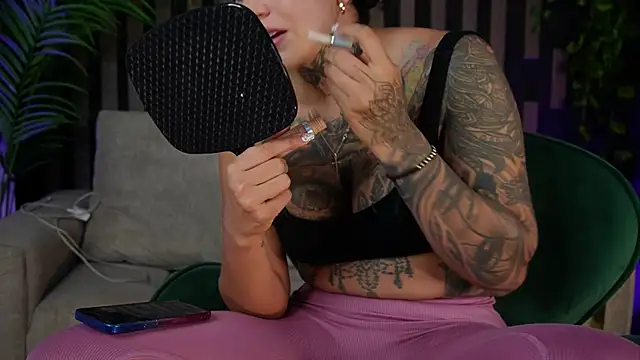 Kleeopatra  online show from 17, 3, 2025