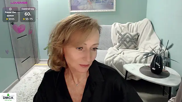Snapshot of HornyMilf_777 chatting on 8, 5, 2026 HornyMilf 777 online show from 8, 5, 2026
